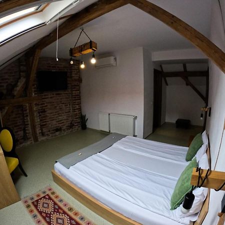 Timhouse Hotel ทิมิชัวรา ภายนอก รูปภาพ